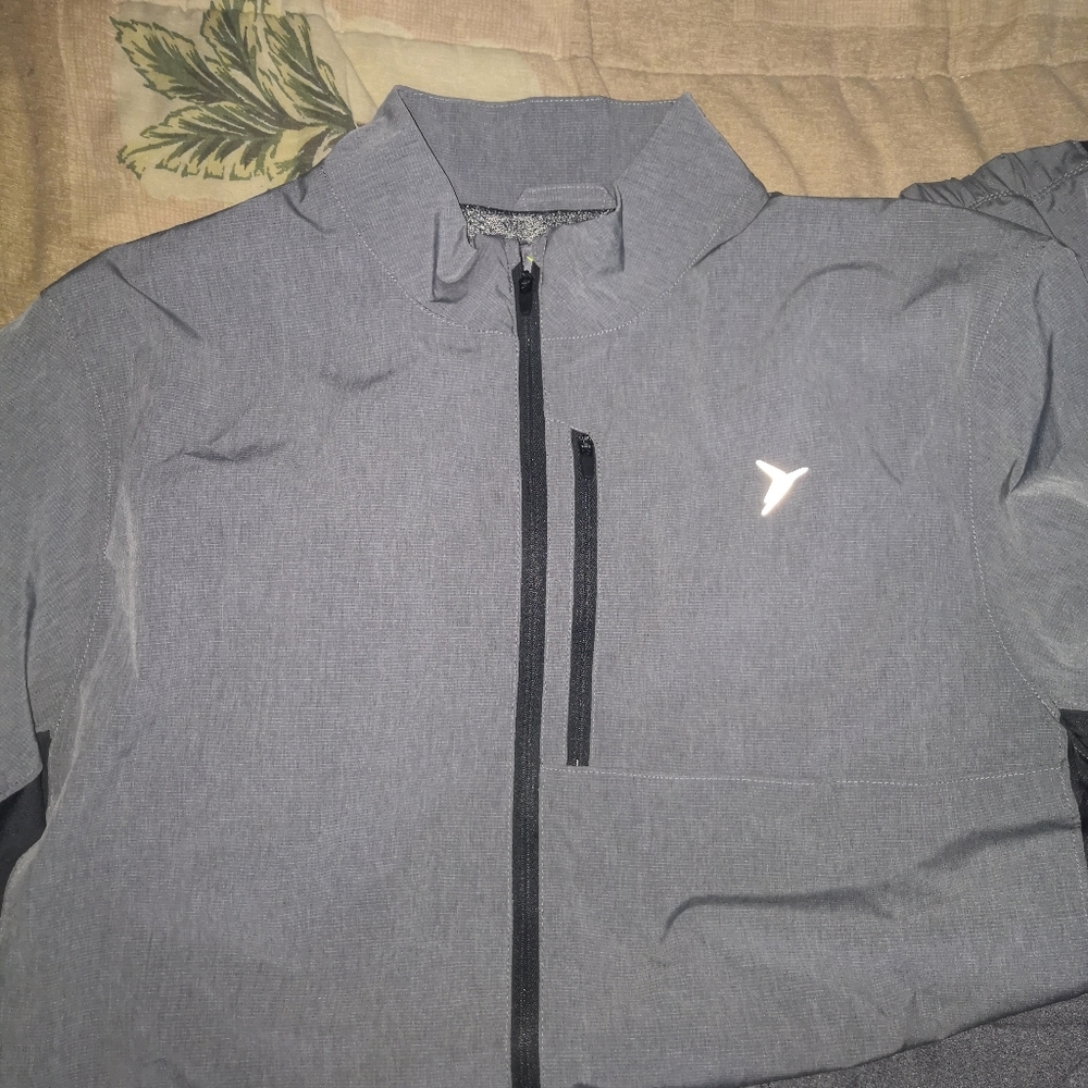 Men's windbreaker